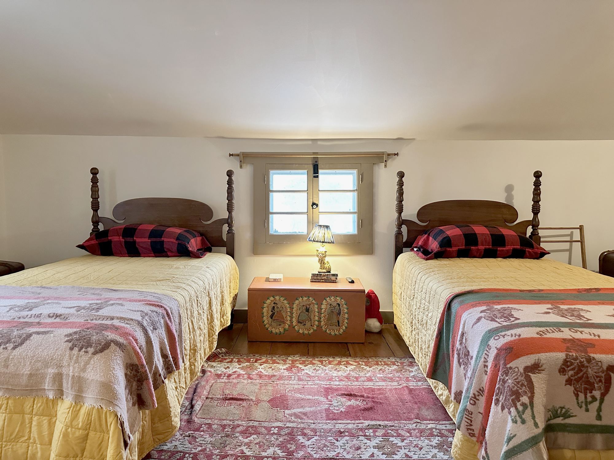 the twin room